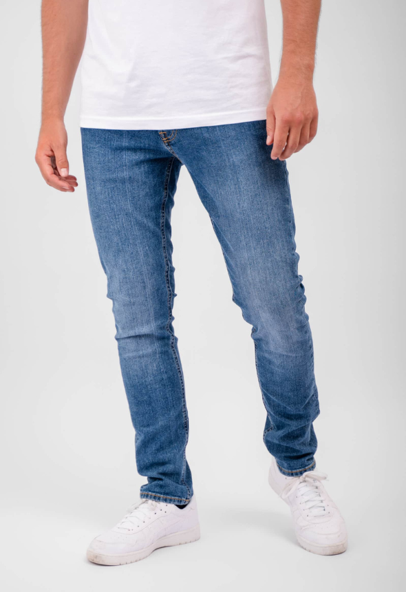 5. Rocke à ta façon en jeans skinny