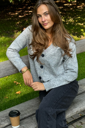 Cardigan tricoté - mélange gris clair