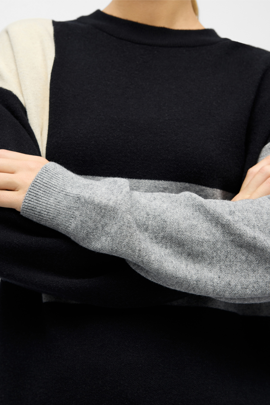 Ray Treak Pullover - Black Sandhell