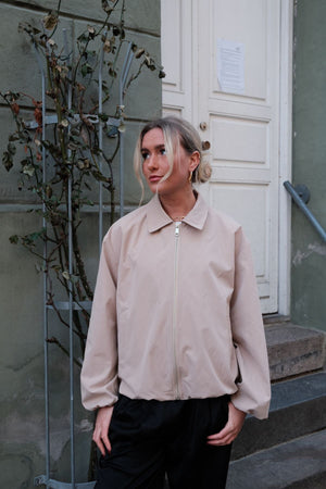 Ines Short Jacket - Beige