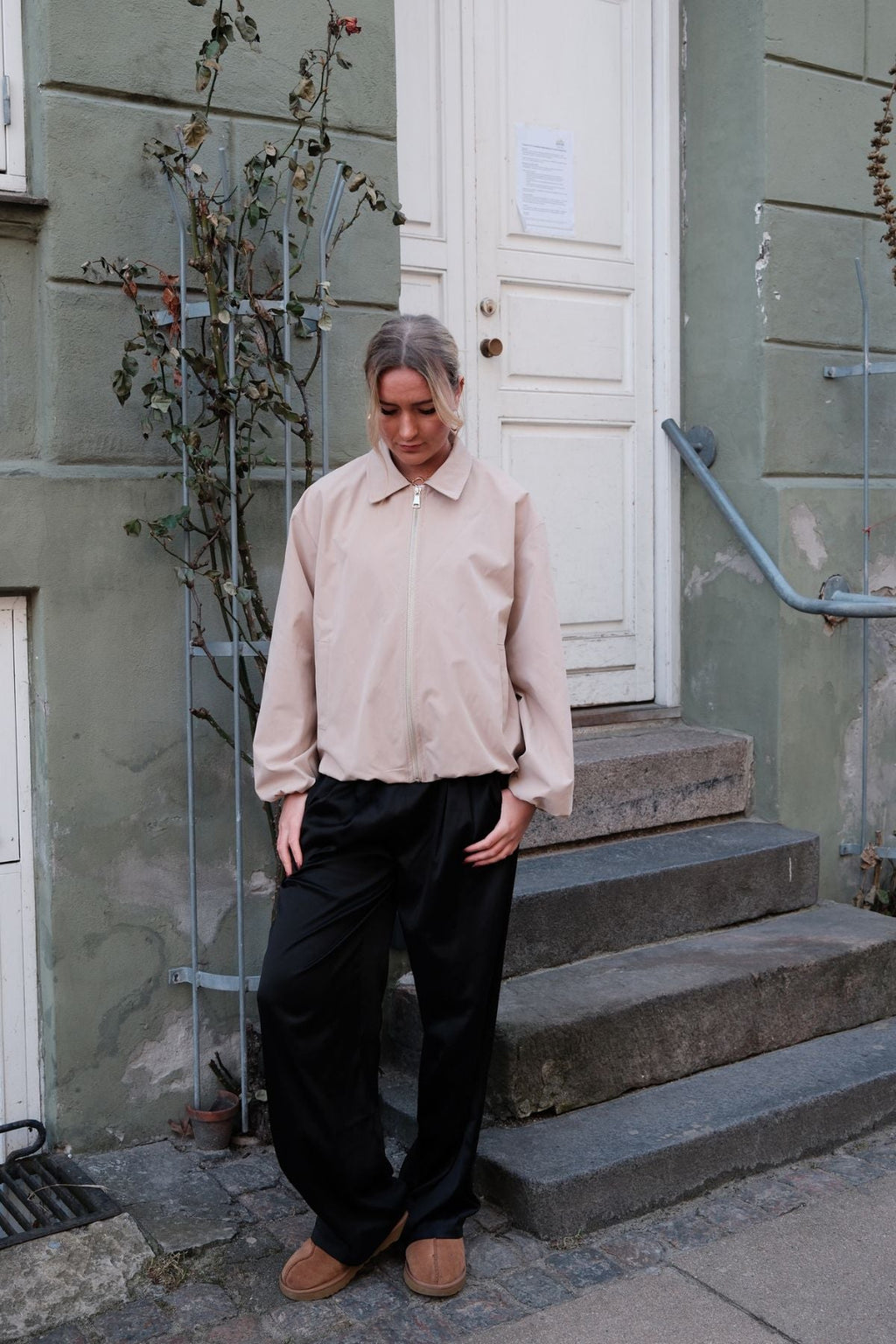 Ines Short Jacket - Beige