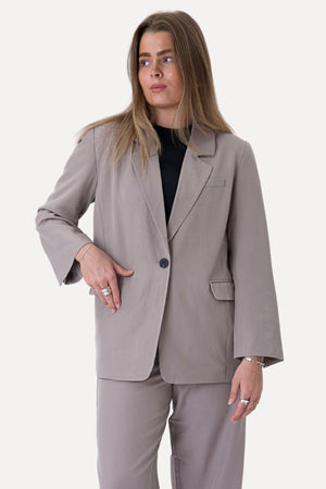 Costume surdimensionné (gris) - Forme de package
