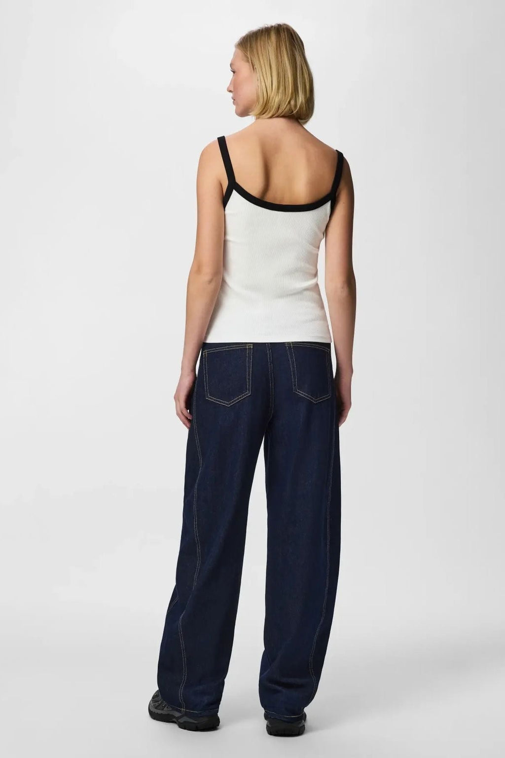 Haut à Bretelles May - Blanc Brillant-Noir