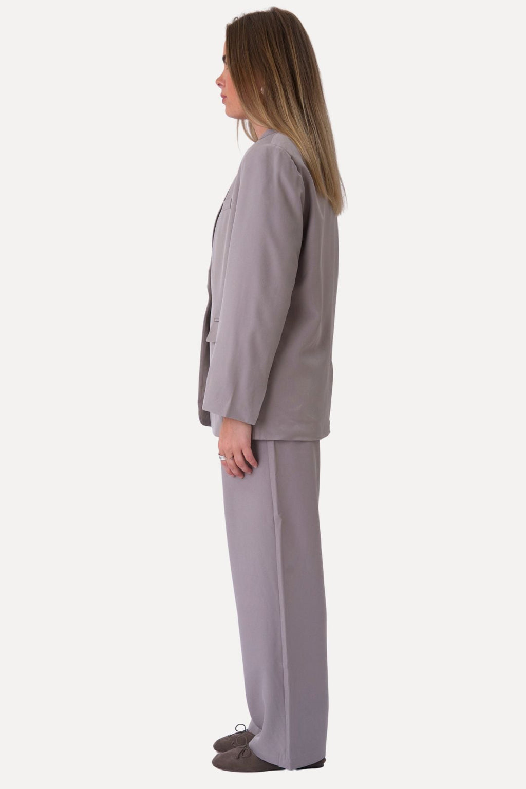 Costume surdimensionné (gris) - Forme de package