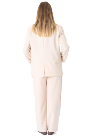 Costume surdimensionné (beige) - Forme de package
