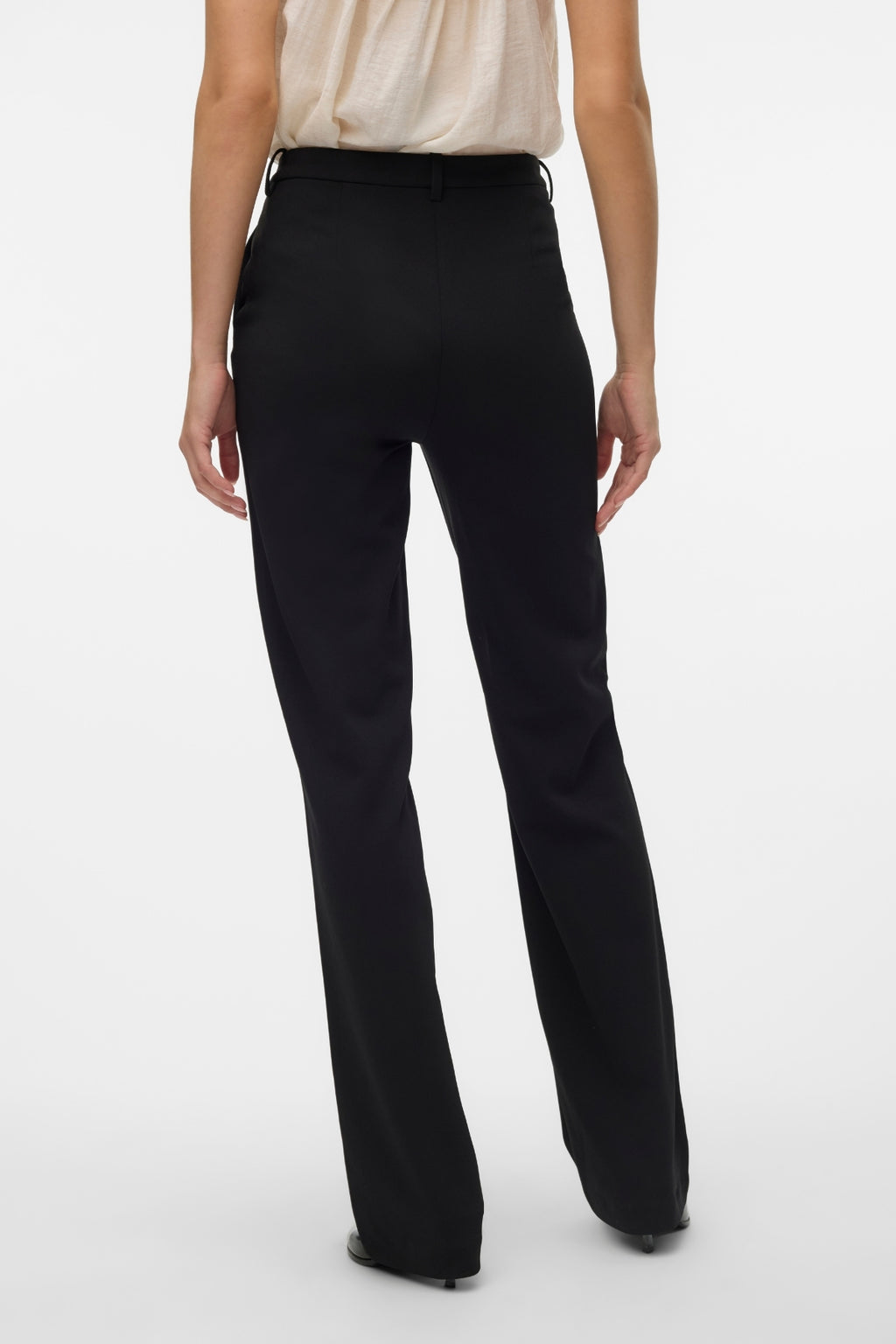 Zamira Slim Straight Pant - Black