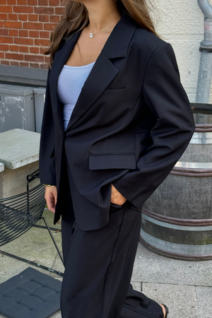 Suit surdimensionné (noir) - Faire de forfait