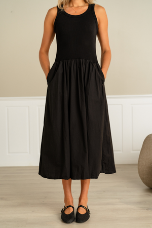Robe Hanna - noir