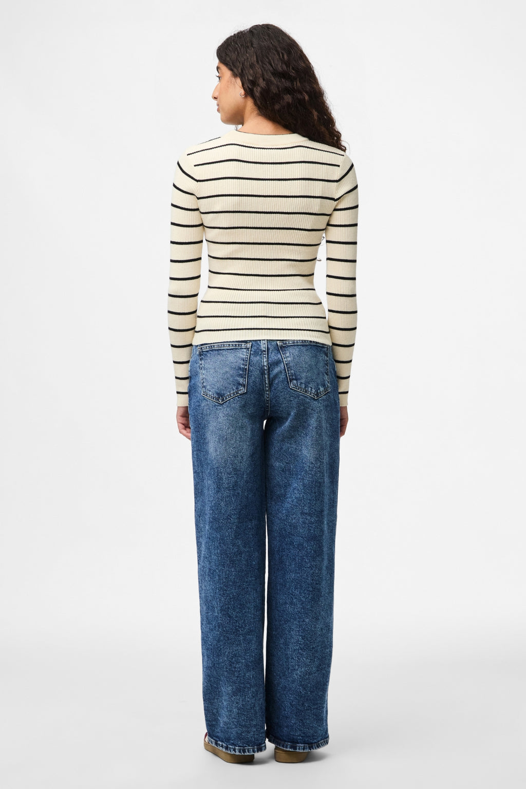 Mira New O-Neck Knit - Bouleau/Noir