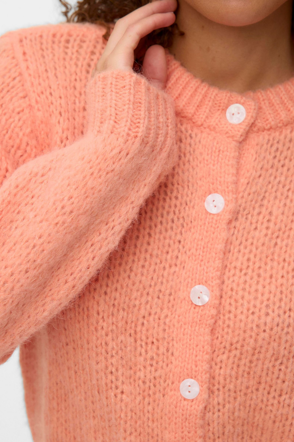 Wilo O-Neck Cardigan - Cantaloup