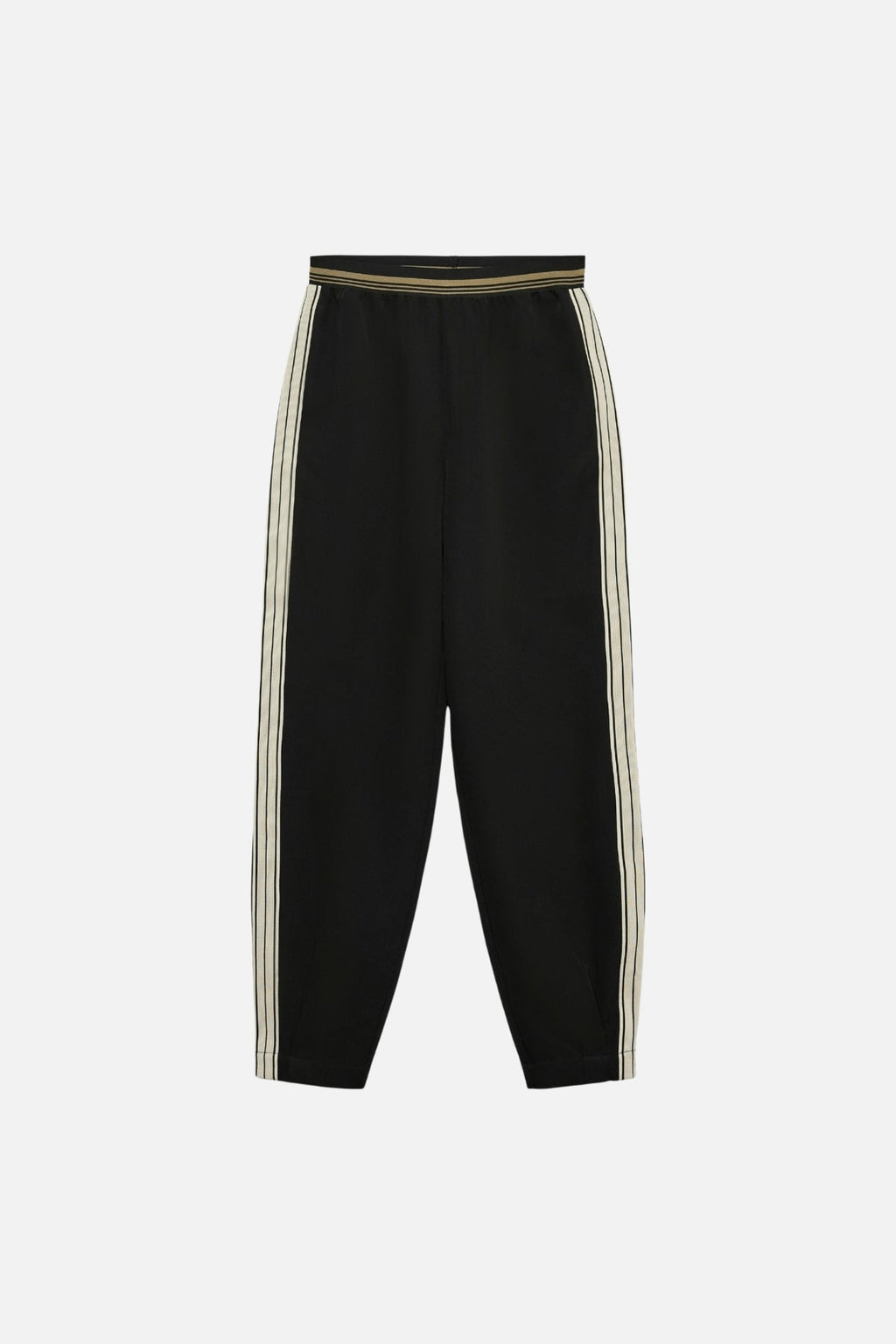Somya Pant - noir