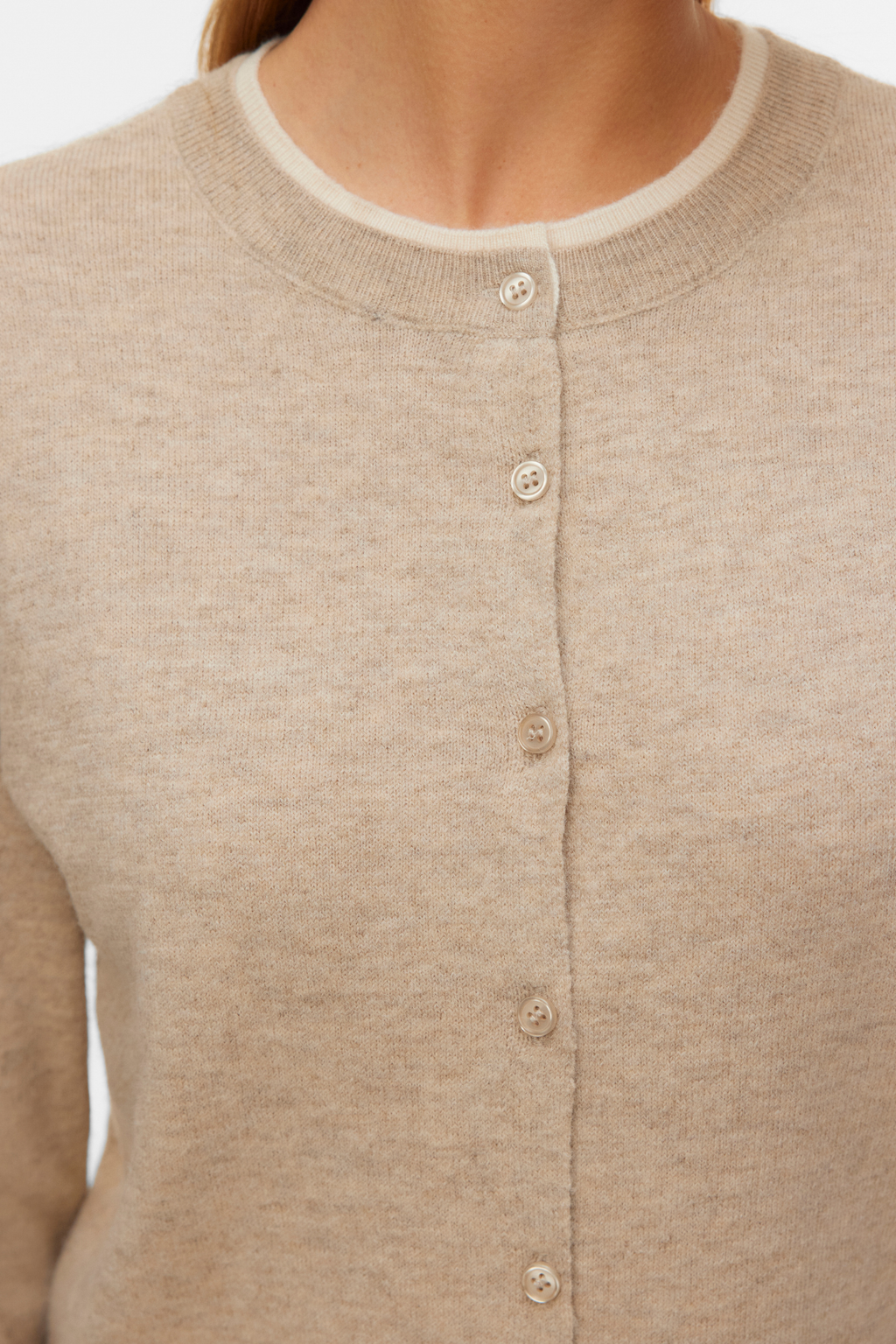 Magnifique cardigan à col rond - Silver Mink Melange w. Bouleau