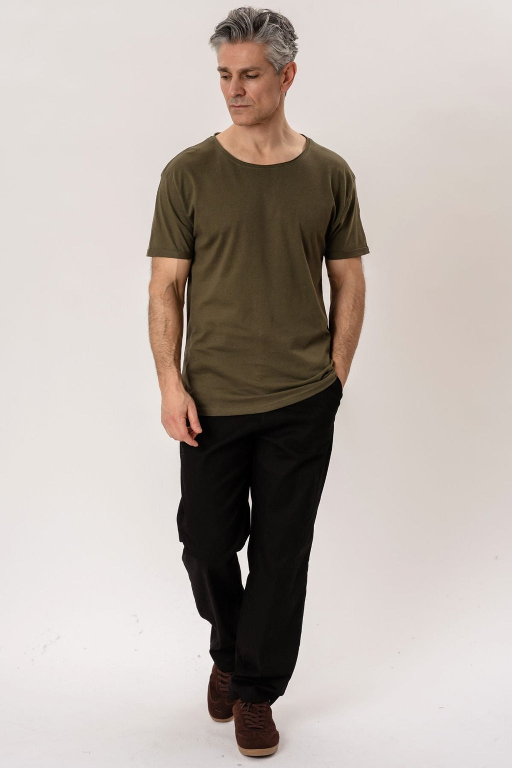 T-shirt à col profond - Vert olive