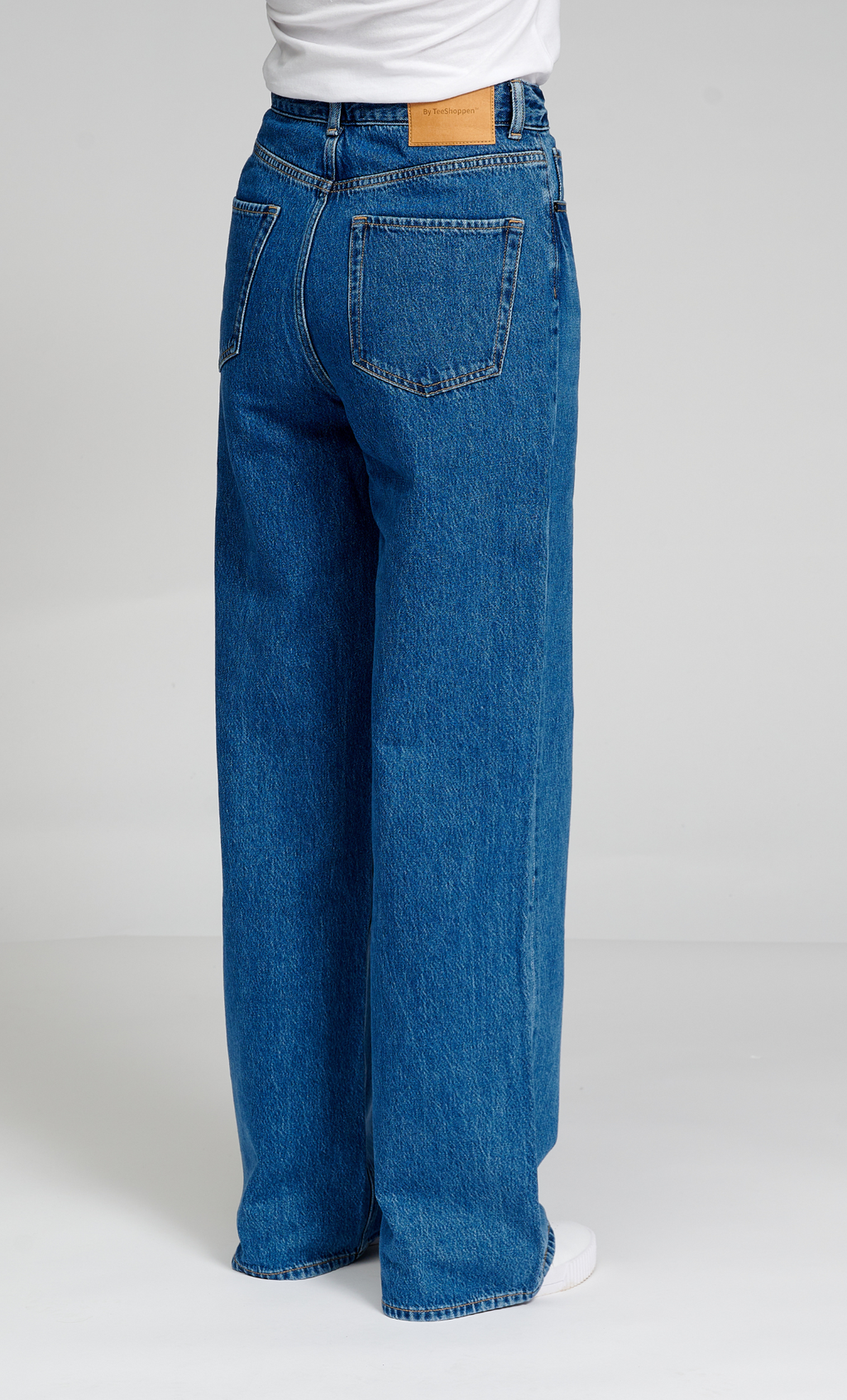 The Original Performance Wide Jeans - Medium Blue Denim