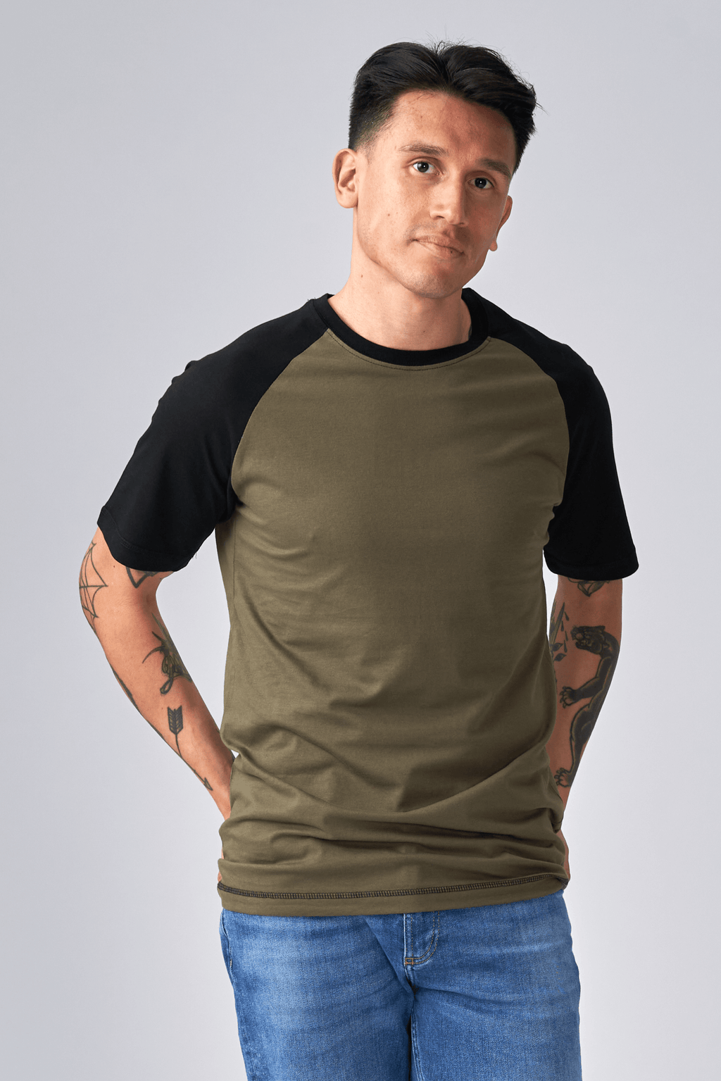 T-shirt Raglan de base - Black-Army