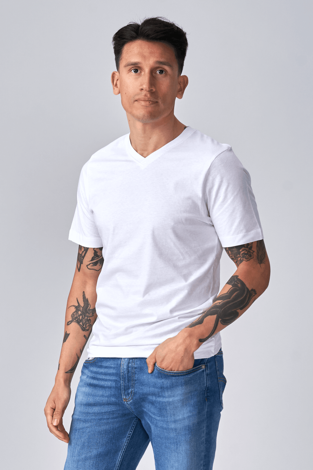 Basic V-neck t-shirt  - White