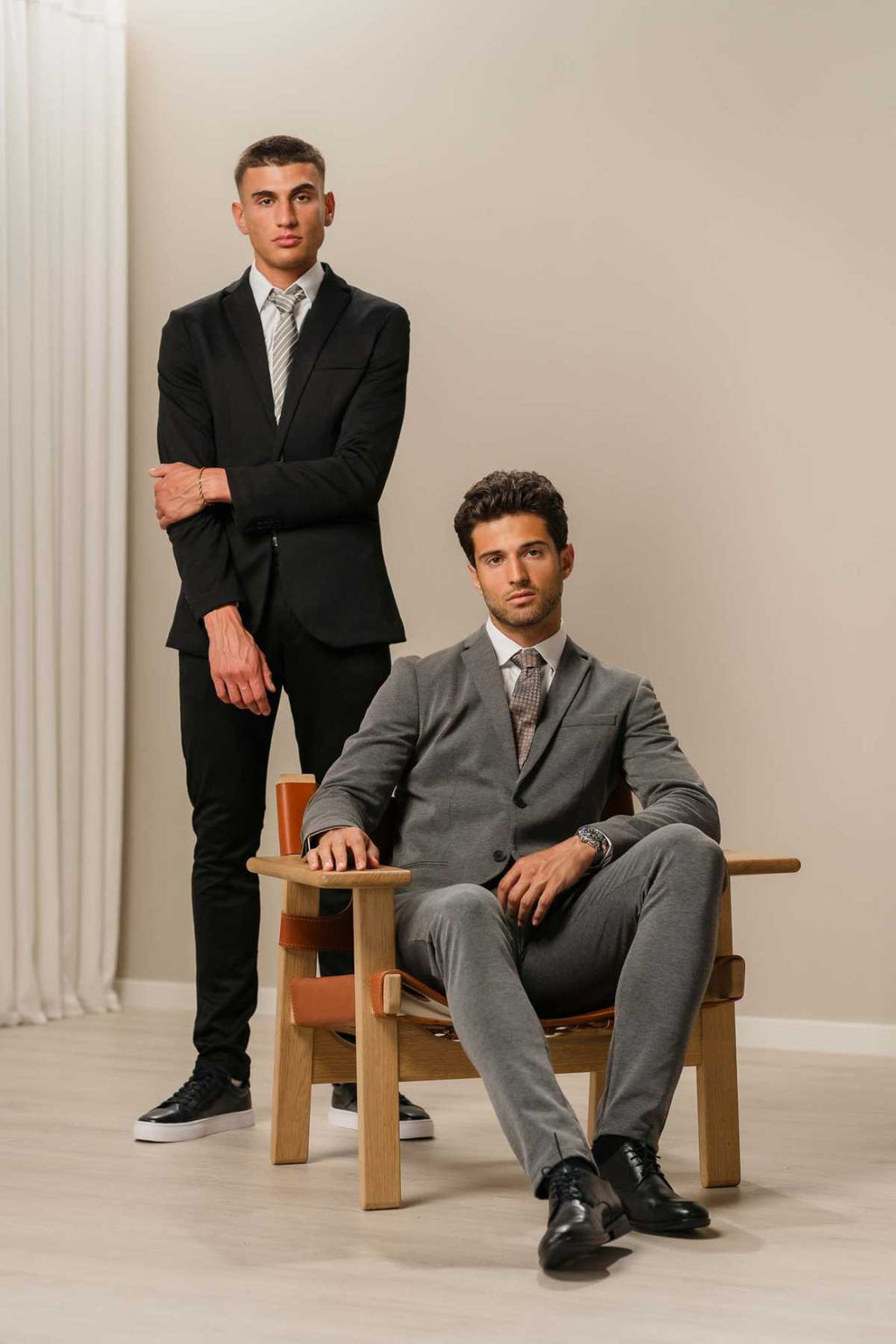 Performance Suit™️ (Gris foncé) + Performance Chemise - Offre groupée