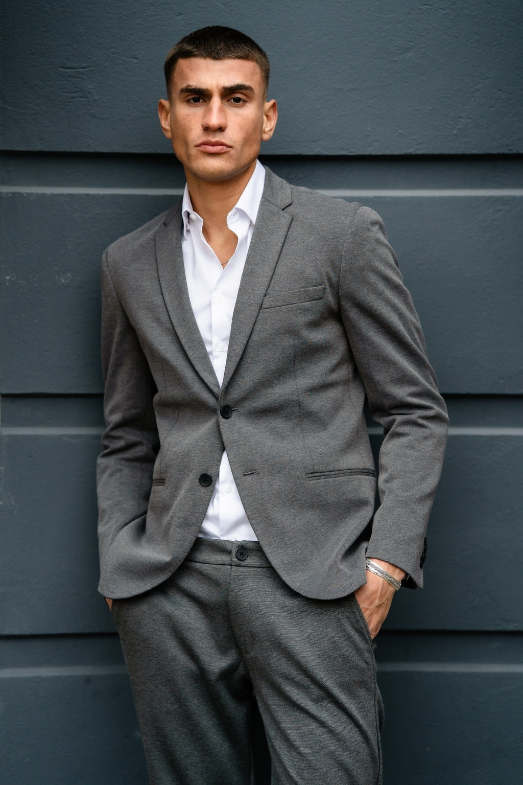 The Original Performance Costume Regular Coupe – (Gris foncé)