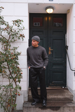 Easton Knit - Dark Grey