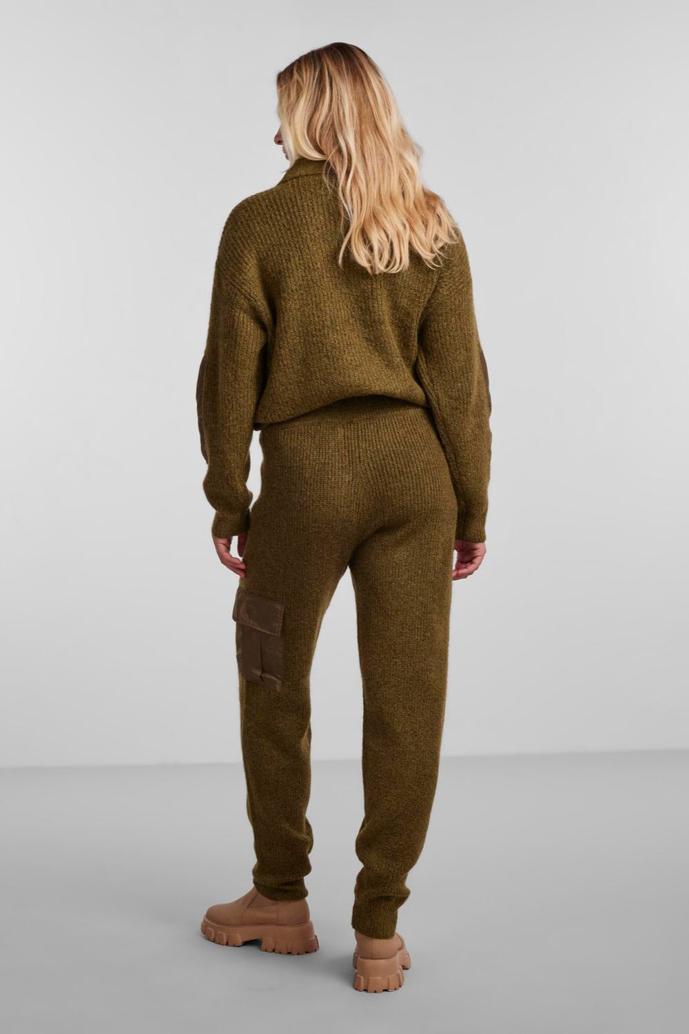 Pantalon naura en tricot - vert sapin