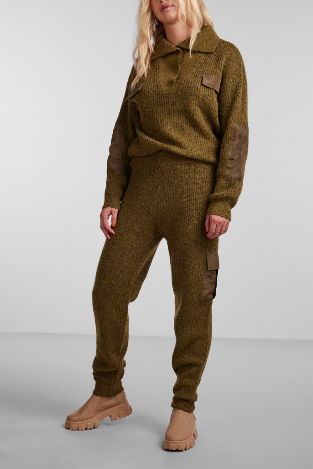 Pantalon naura en tricot - vert sapin