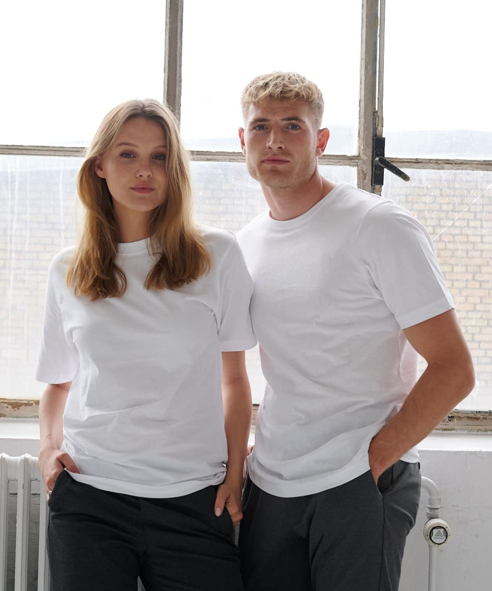The Basic T-Shirt as the heart of the wardrobe