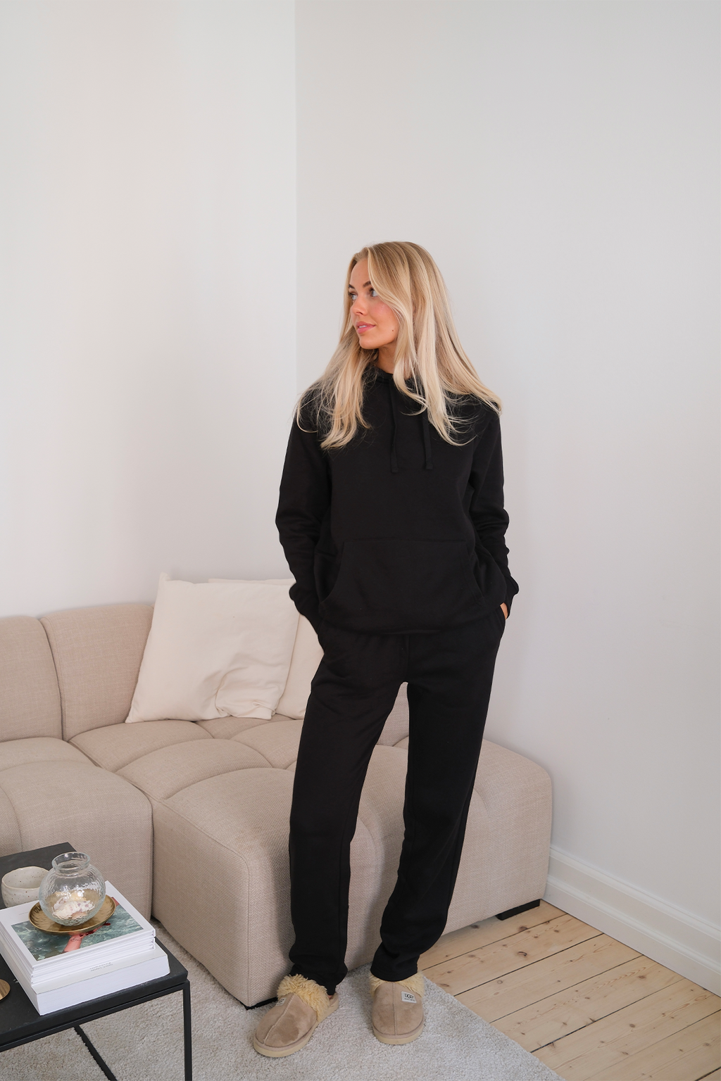 Ensemble sweat à capuche essentiel pour femme - Noir