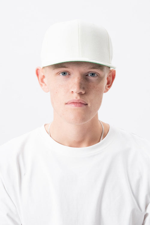 Classic Snapback - White - TeeShoppen Group™