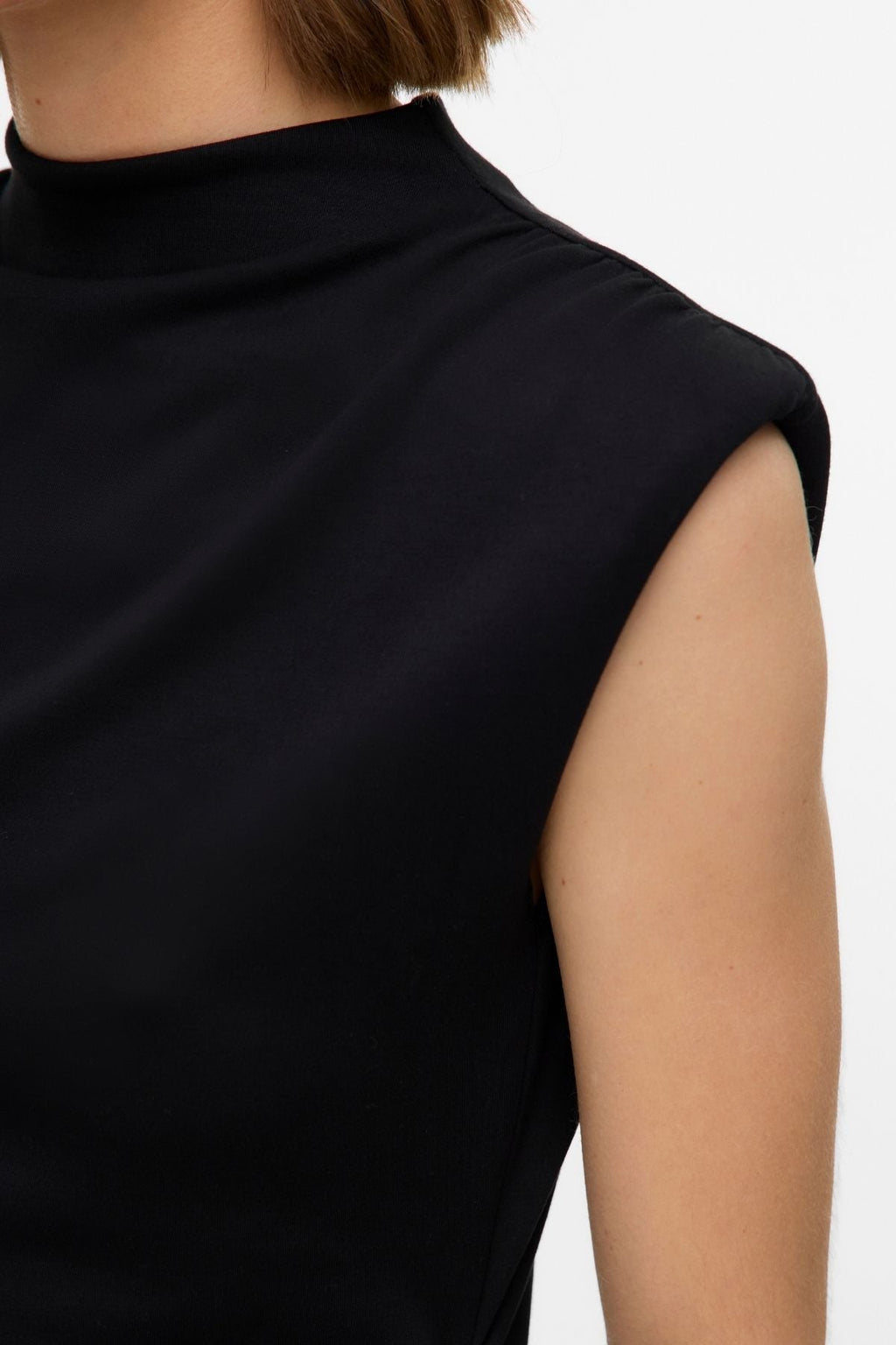 Robe courte à col montant Nelli - Noir