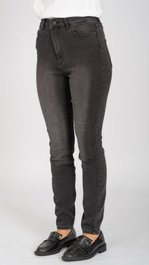 Le jean skinny de performance original - denim noir lavé