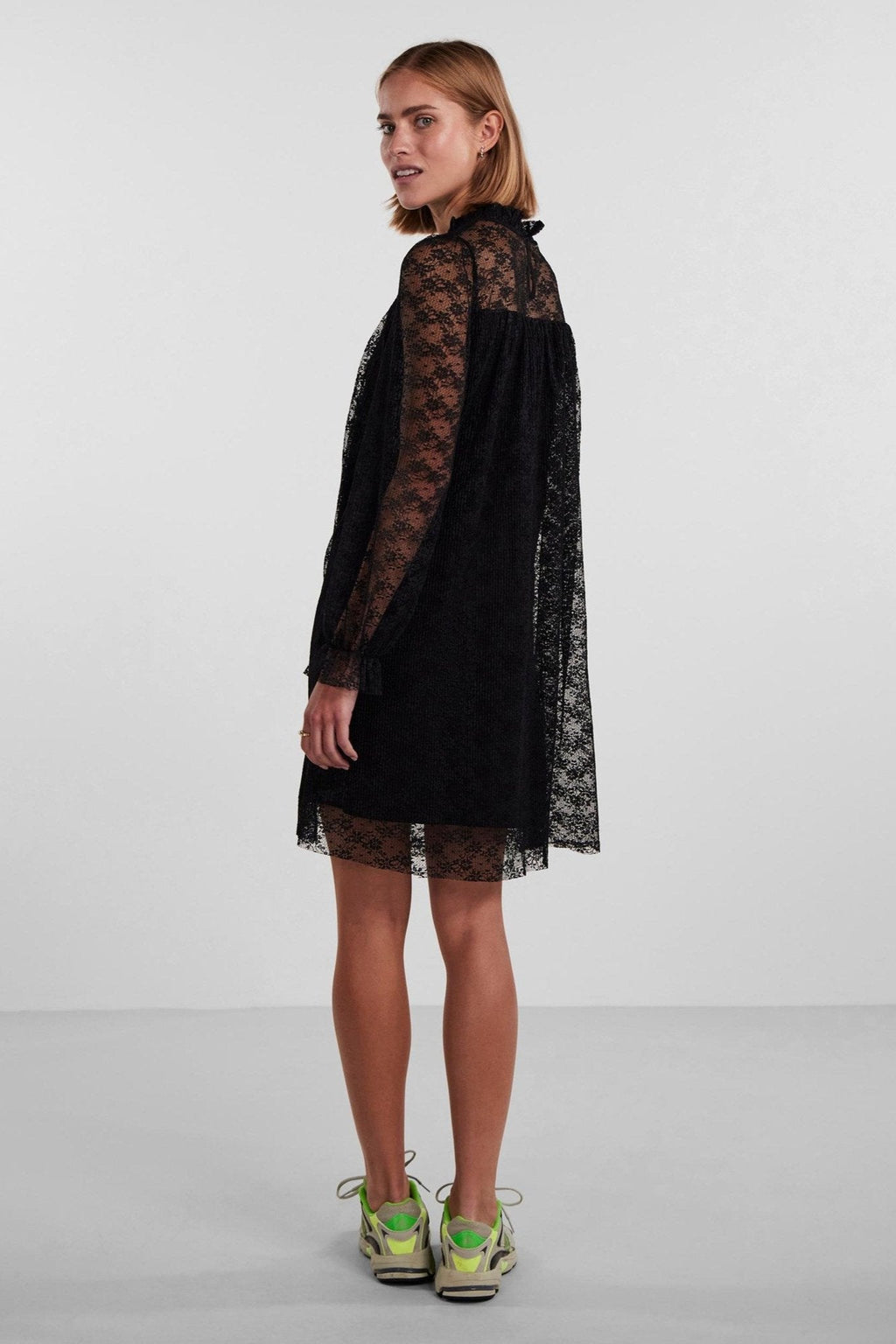 May Lace Maxi Kjole - Trier