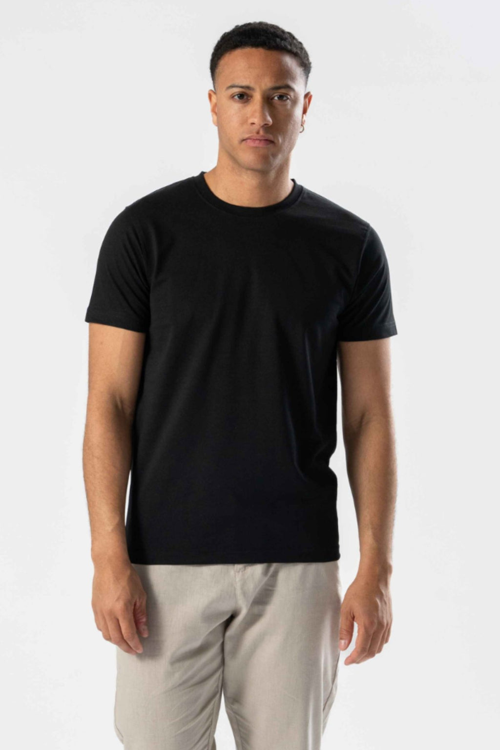 Regular T-shirt - Black