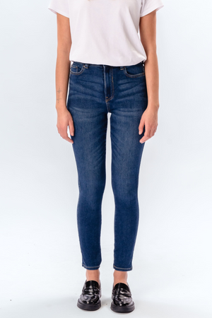 Le jean skinny de performance original - denim bleu moyen