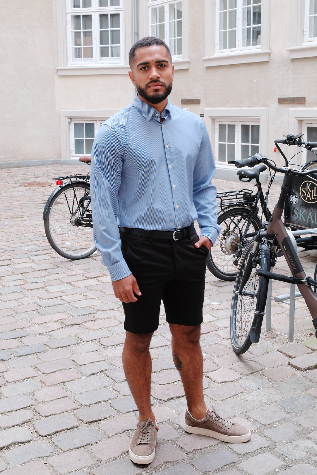 The Original Premium Performance Shirt - White/Navy